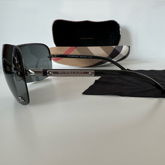 Authentic Burberry Sunglasses - Picture 2 of 7